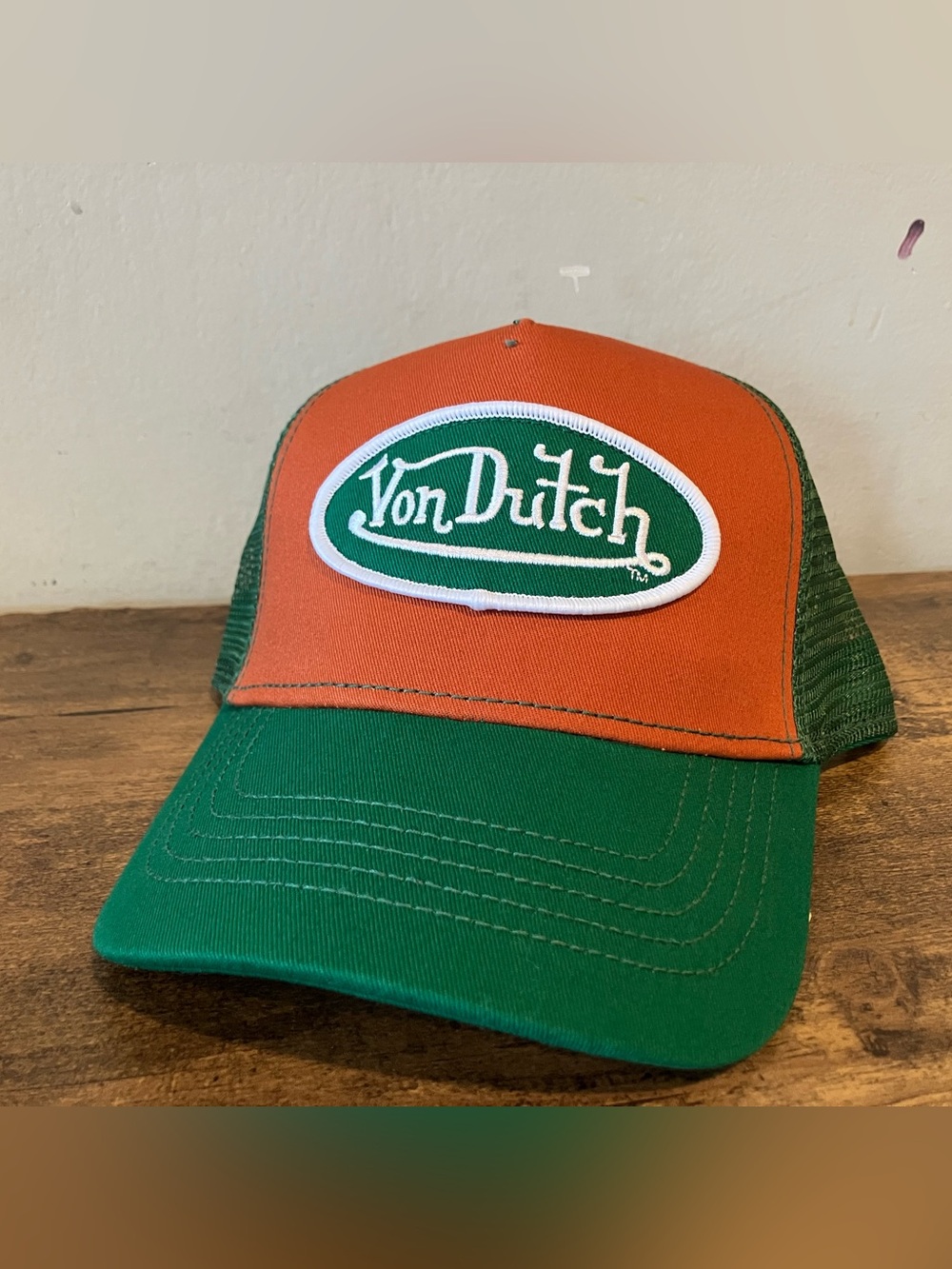 Von Dutch trucker hat